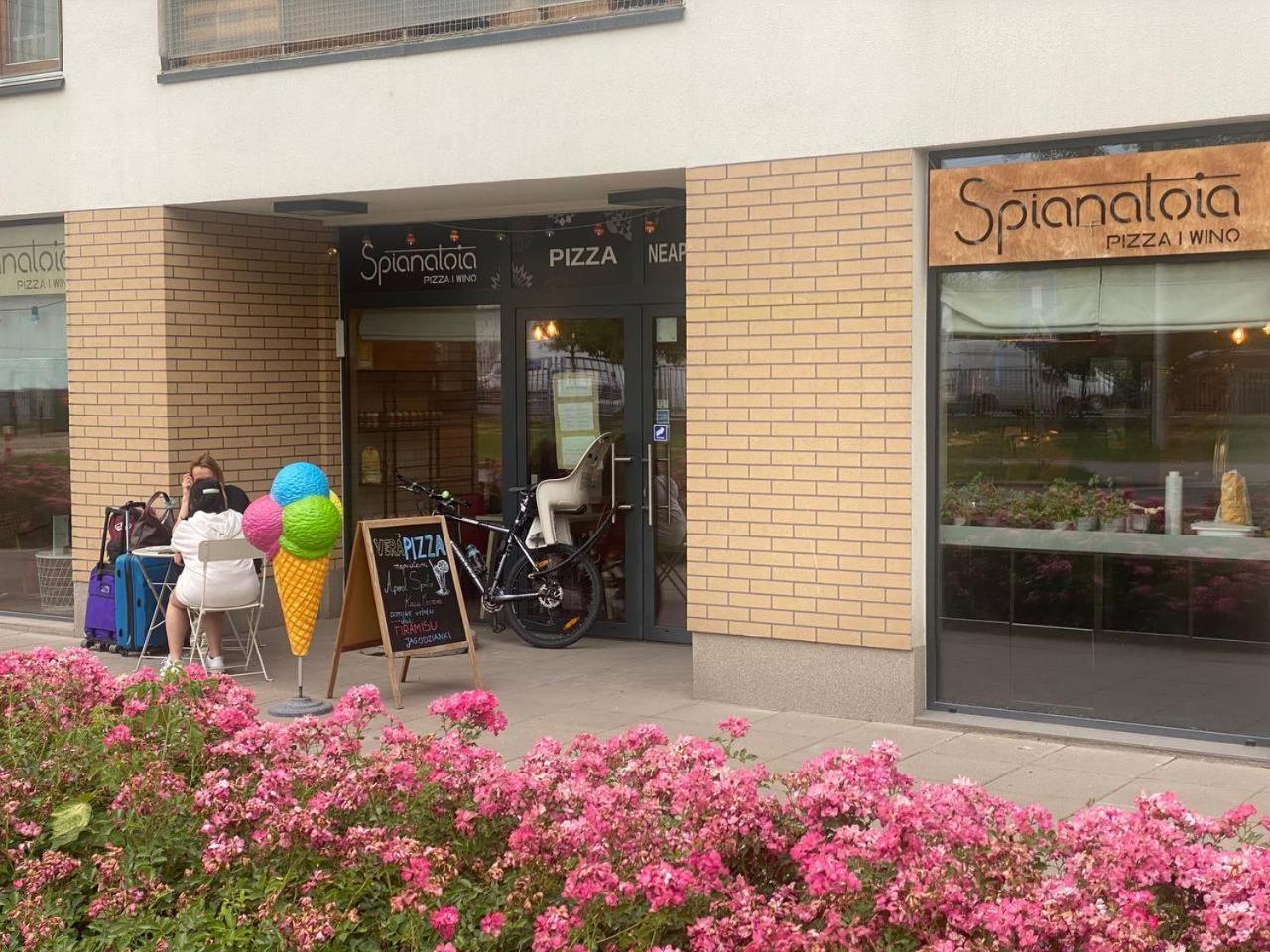 K22 Slawinska 503 Sun-City Apart Varsóvia Exterior foto